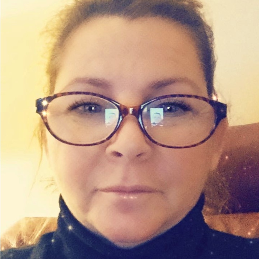 Meet your Posher, Debra